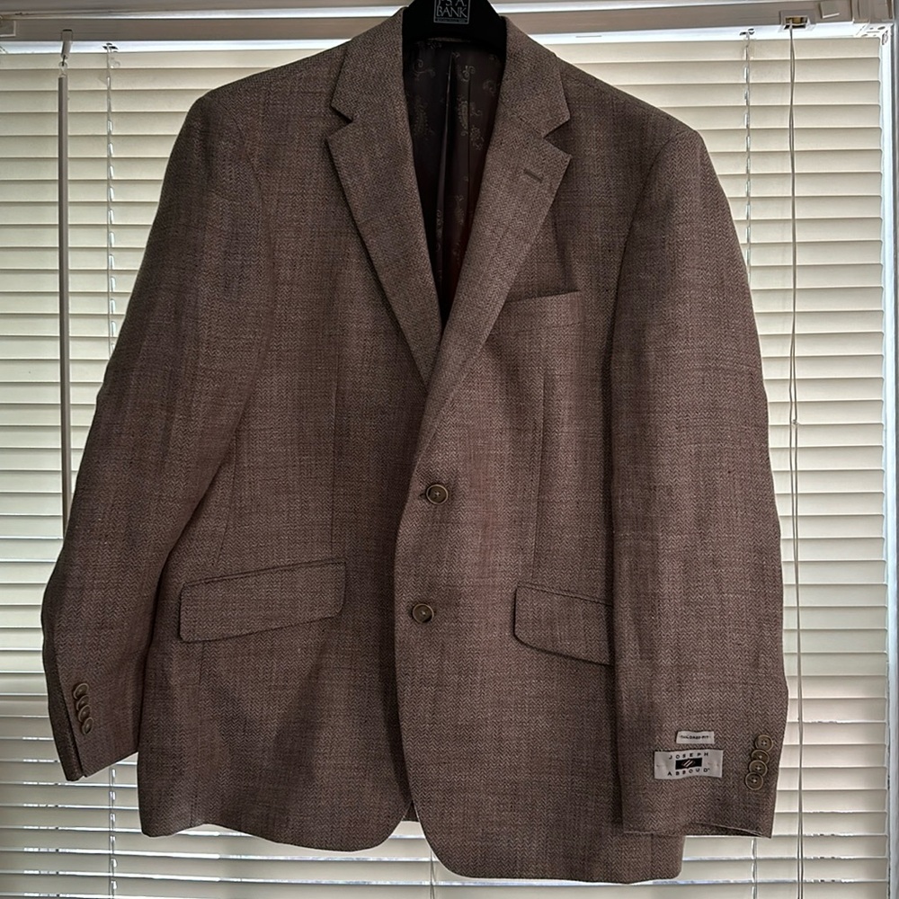 Joseph A. Bank 100% Linen Blazer NWT 40S. Smoke & pet free home.